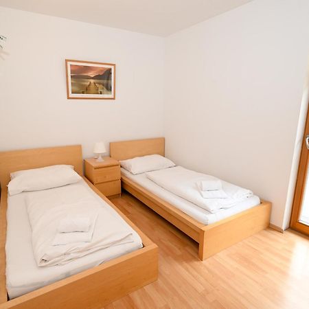 Appartementhaus Zell City By All In One Apartments Целль-ам-Зе Экстерьер фото