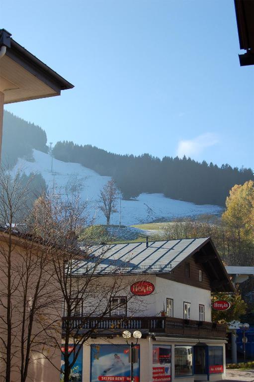 Appartementhaus Zell City By All In One Apartments Целль-ам-Зе Экстерьер фото